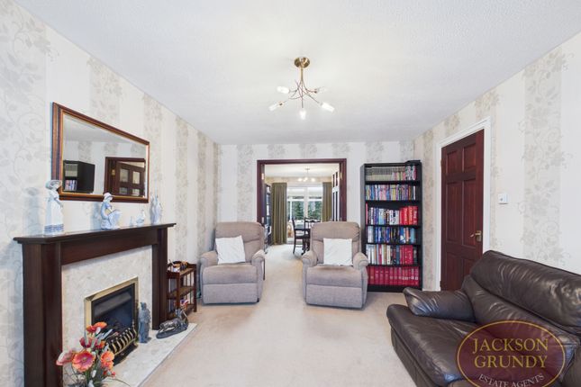 5, Downwood Close, Northampton photo 2