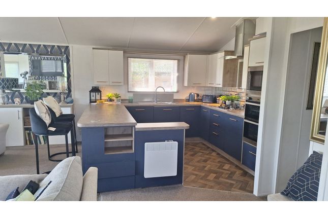 Lodge for sale in Roebeck Country Park, Ryde