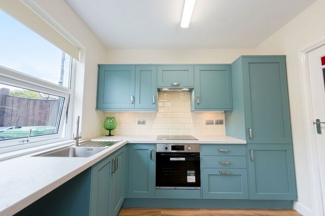153 Windy Nook Road, Gateshead photo 3