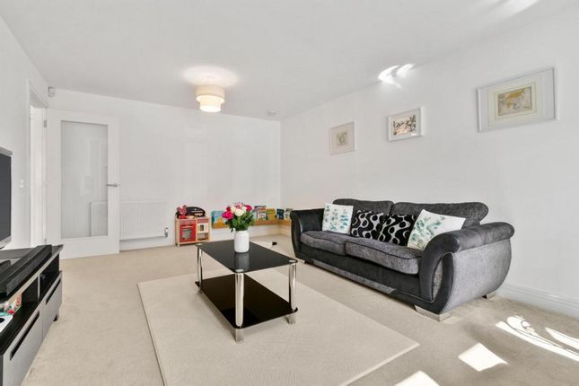 12, Torlum Crescent, Glasgow photo 4