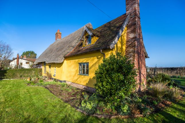2 The Thatchers, Moats Tye, Stowmarket photo 4