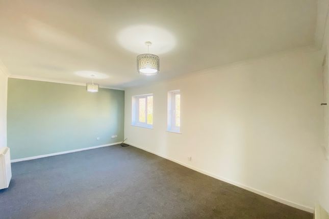 Flat 6, Rugeley photo 2