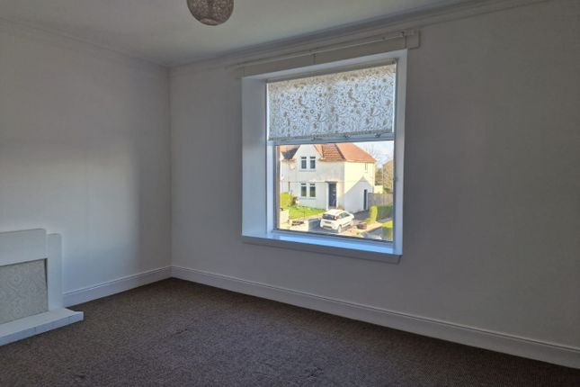 Flat C, 136, Bonnyton Road, Kilmarnock photo 2