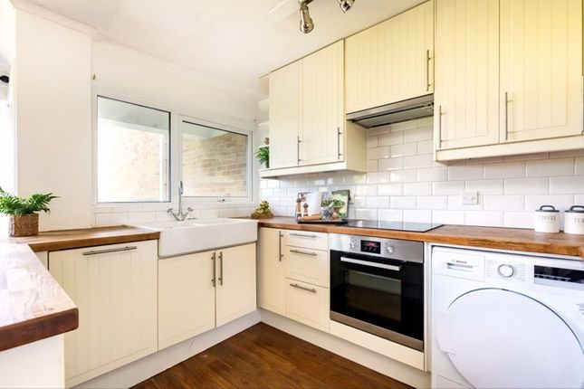 Flat 4 The Cedars, Hazelwood Road, Bristol photo 4