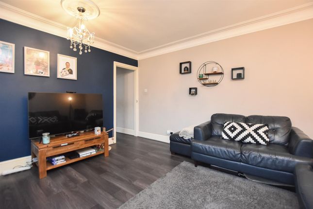 Flat for sale in Brookland Close, Hastings