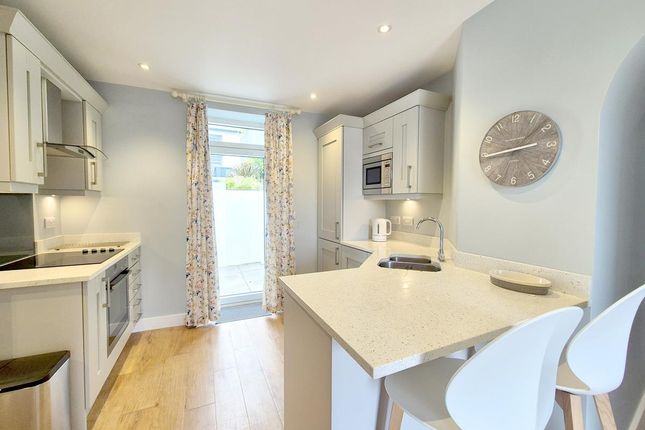 4 Coastguard Cottages, Peverell Terrace, Porthleven photo 4