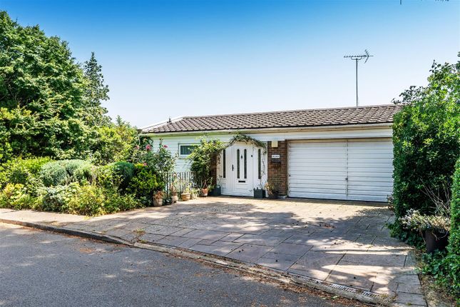 Hilldrop, Wilderness Road, Oxted photo 2