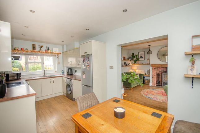 6, West Park Road, Downend photo 4