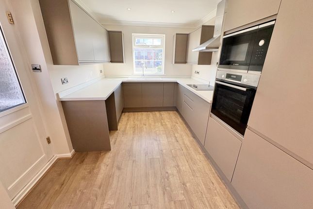 2, Toronto Avenue, Fleetwood photo 3