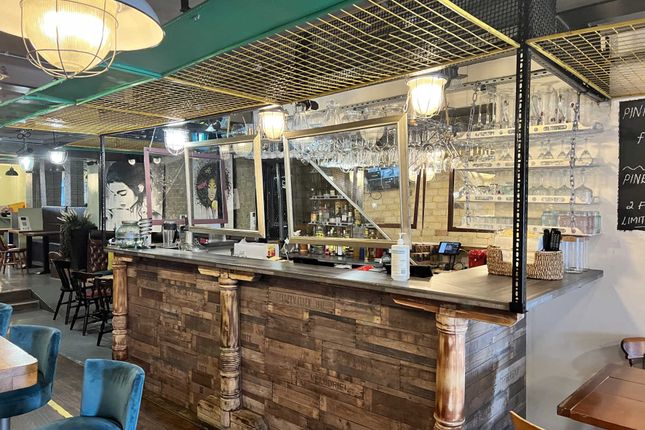Pub/bar to let in London Road, Croydon