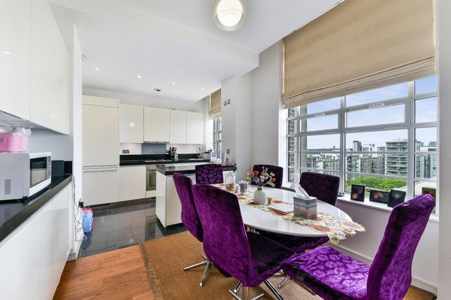 Thumbnail Flat for sale in Wallis House, Brentford, London