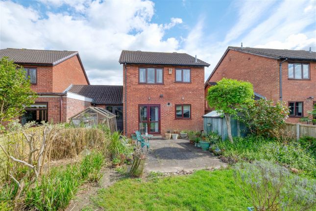 Link-detached house for sale in Meerhill Avenue, Shirley, Solihull