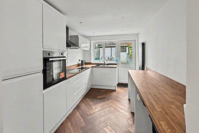 55 Parry Street, Ton Pentre, Ton Pentre photo 2