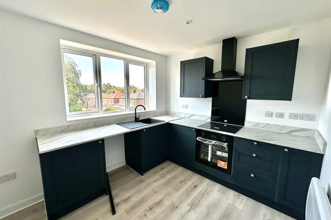 Flat 8, 133, Cheadle Old Road, Stockport photo 5