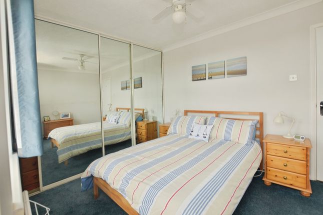 13 Grand Court,, Grand Parade, New Romney photo 4