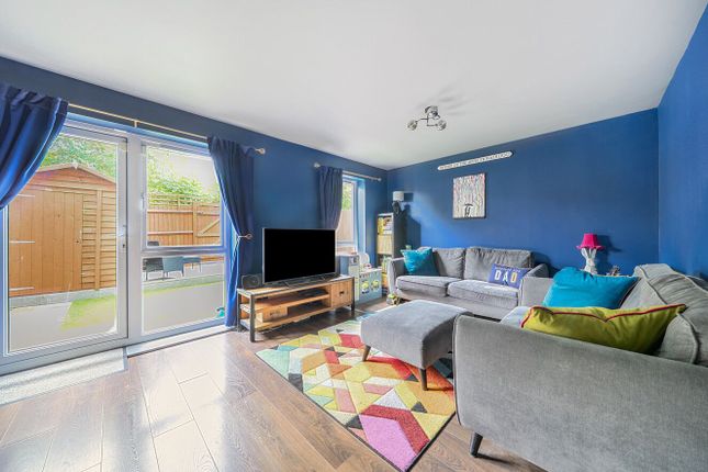 58, Dewsgreen, Basildon photo 4