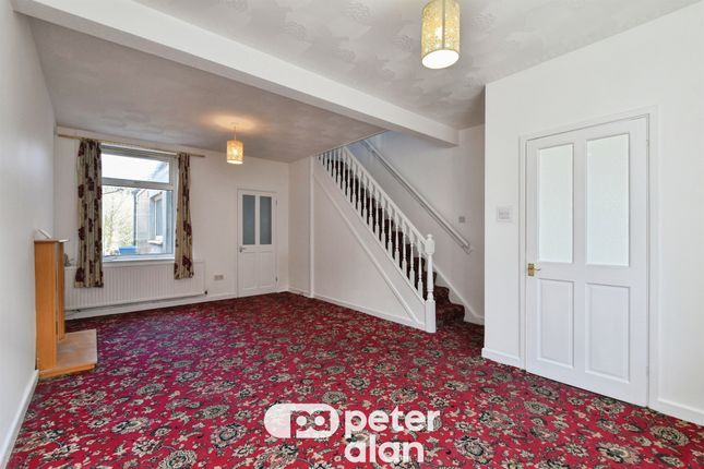 77, Avondale Street, MOUNTAIN ASH photo 2