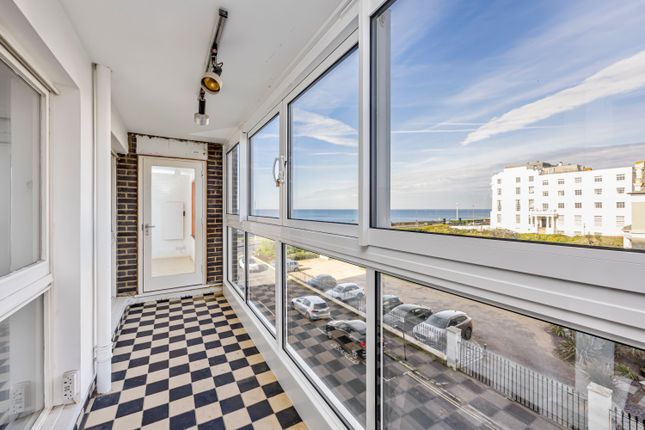 7 Courcels, Arundel Street, Brighton photo 2