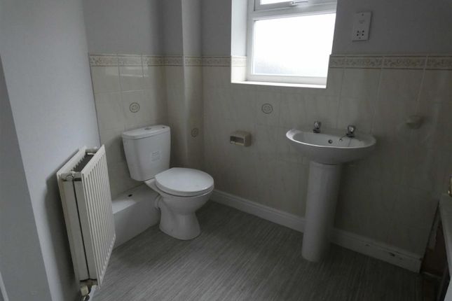 Blackburn Avenue, Brough photo 4