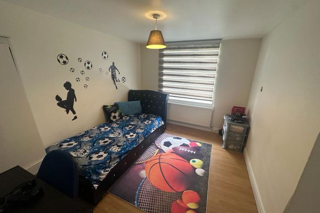 41A, Queens Road, Greater London photo 5