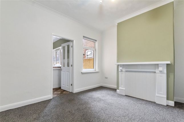 81, Crowhill Avenue, North East Lincs photo 3