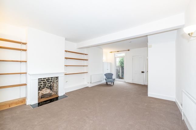 148 Tyneham Road, Battersea, London photo 4