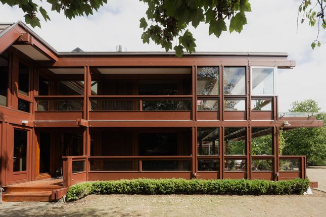 306706 - Blue Gates, Cambridge-65.Jpg