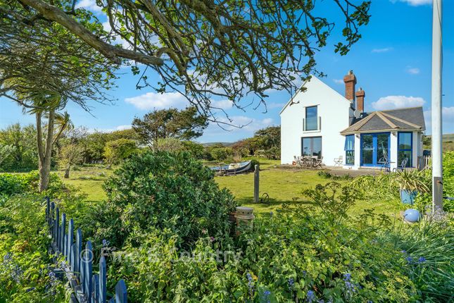Coastguard Cottages, Military Road, Brighstone photo 3