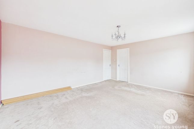 7 Shearwater Drive, Blackburn photo 4