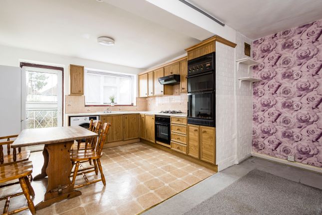 11, Goldsmith Avenue, London photo 3