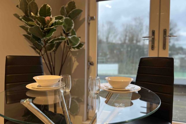 Flat 5, Avenir Heights, Coulsdon photo 3