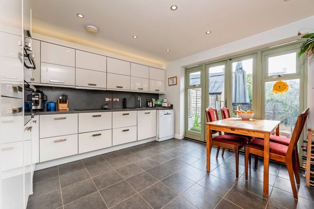 30 Lysander Way, Moreton-In-Marsh photo 2