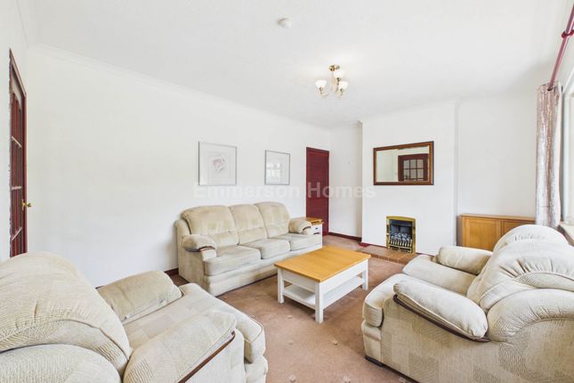 27, Glentyan Avenue, Johnstone photo 3