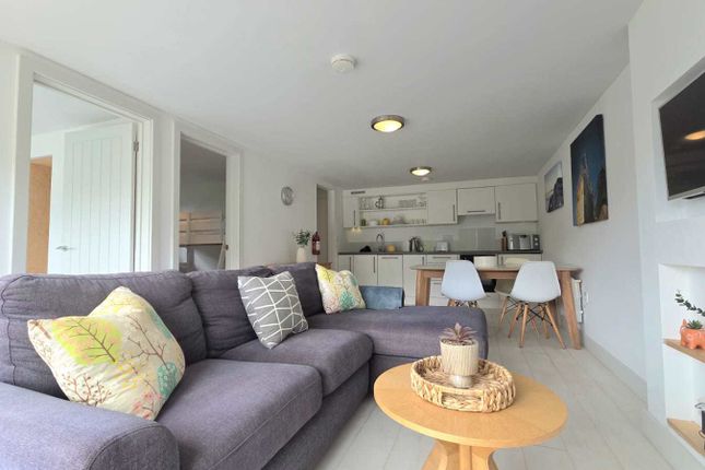 127 Hillside Villas, Millendreath Holiday Village, Looe photo 3