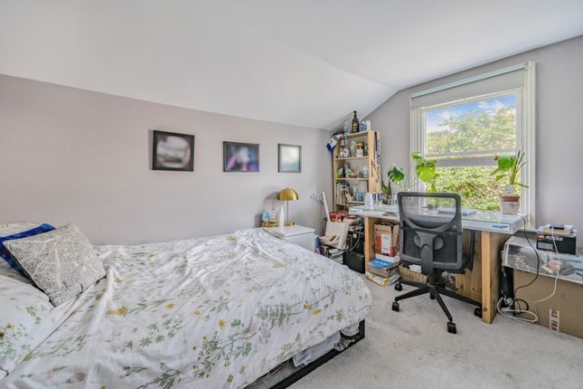 87, Lavender Sweep, London photo 4