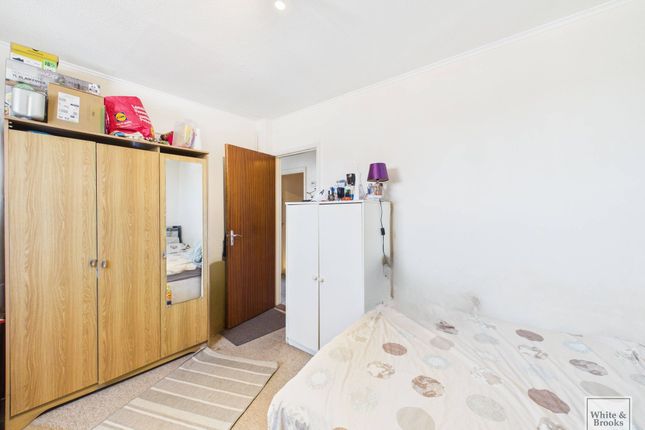 6 Cranford Gardens, Bognor Regis photo 4