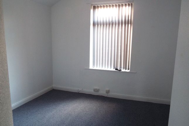 End terrace house for sale in May Street, Hull