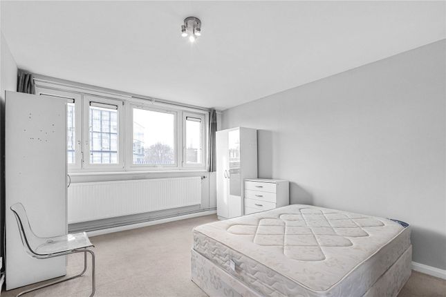 Flat 28, Turnpike House,, Goswell Road, London photo 2