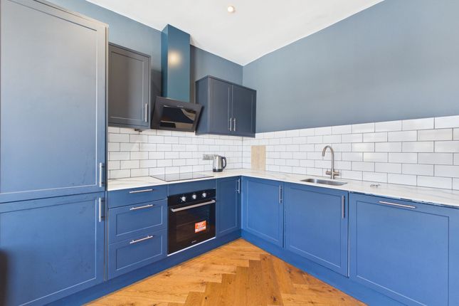 Flat 5, 2 Sillwood Terrace, Brighton photo 3
