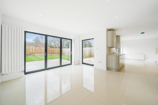 Property for sale in Glynswood, Camberley