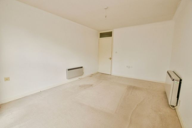 17, Springwood Court, New Romney photo 4
