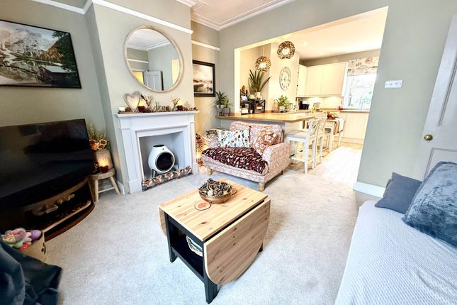 4, Henrietta Road, Exmouth photo 4