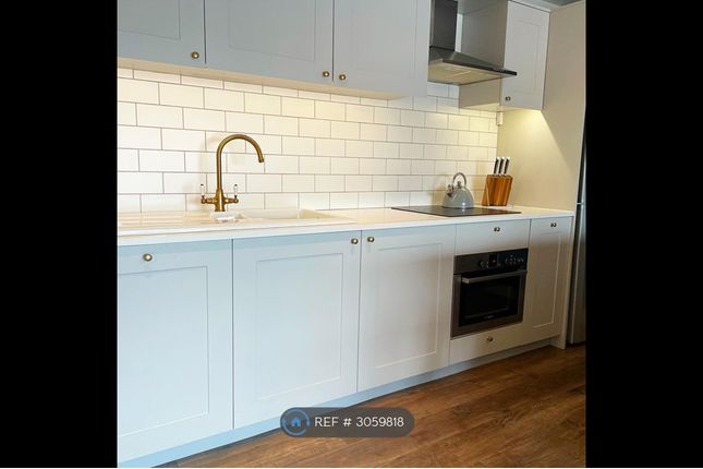 Apartment, William Jessop Way, Liverpool photo 5