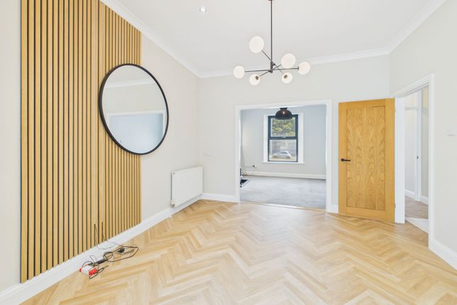 16 Waterloo Road, Pembroke Dock photo 4