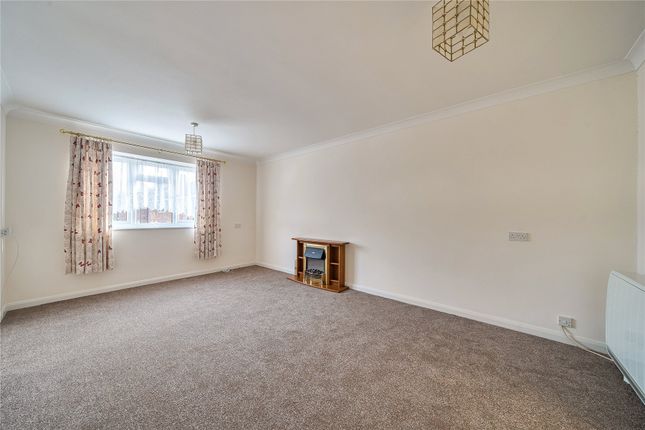 Flat 20, Summerlands Lodge,, Farnborough Common, Orpington photo 4