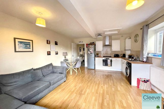 Flat 2, Maxwell Place, Bishops Cleeve, Cheltenham photo 2