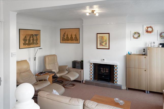 18, Cartrill Street, Raunds photo 2