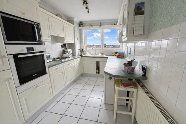 12, Greyhorses, Barnhorn Road, Bexhill on Sea photo 3