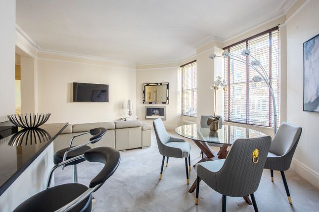 Flat 34,, Lincoln House, Knightsbridge photo 4