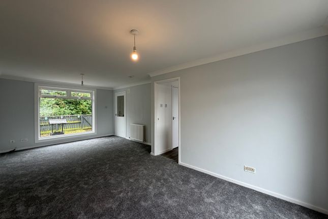 311, Glenrothes photo 3